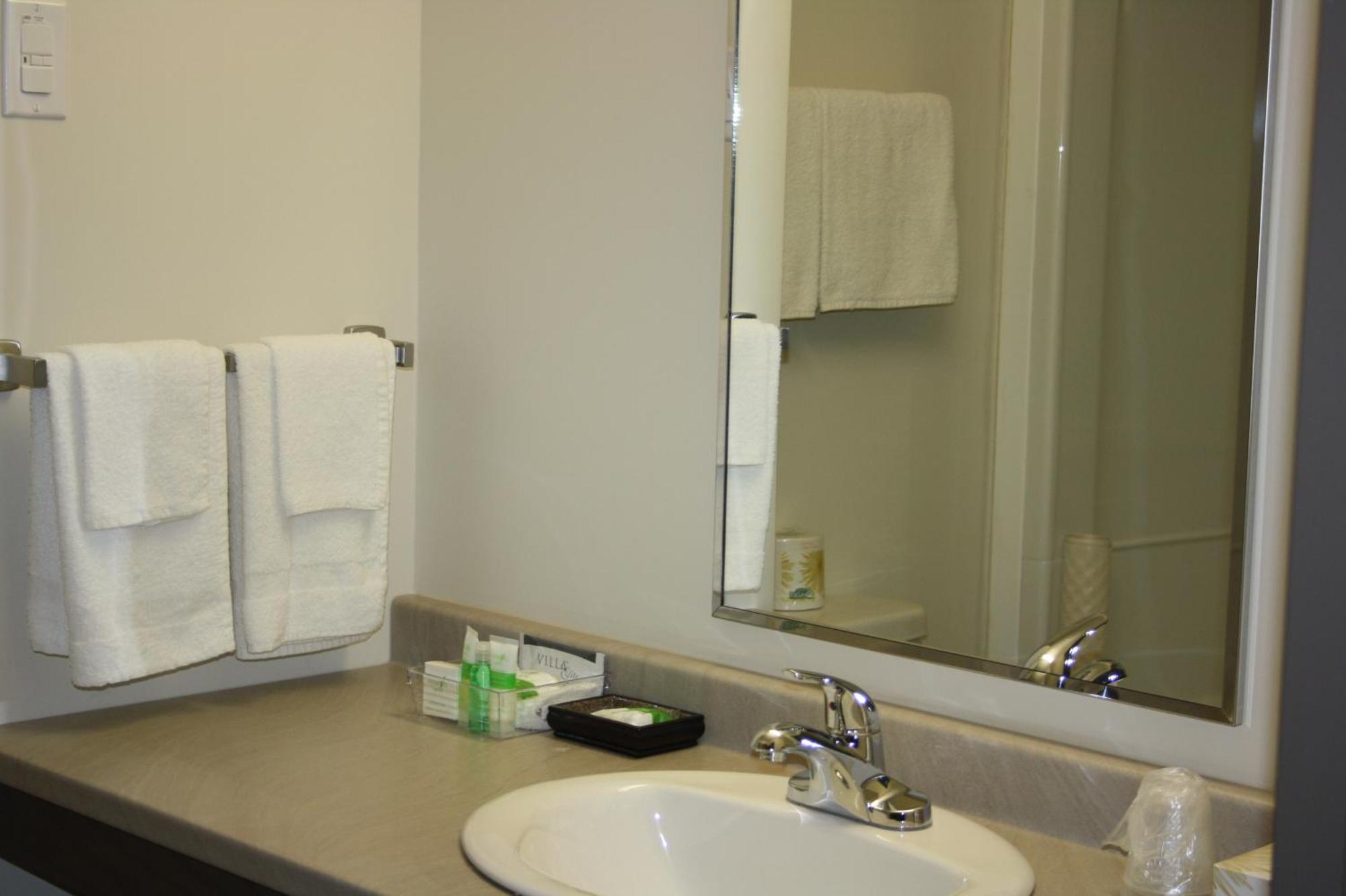 Crossroads Inn & Suites Paradise Zimmer foto